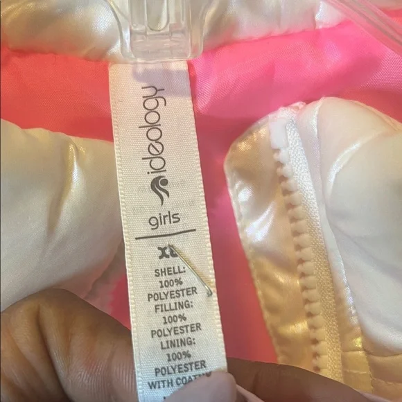 Ideology Kids Shimmering White Vest 0409 - Picture 2 of 3